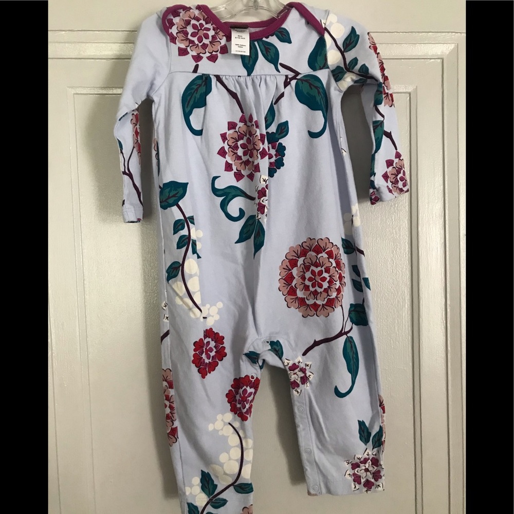 Tea flower print romper